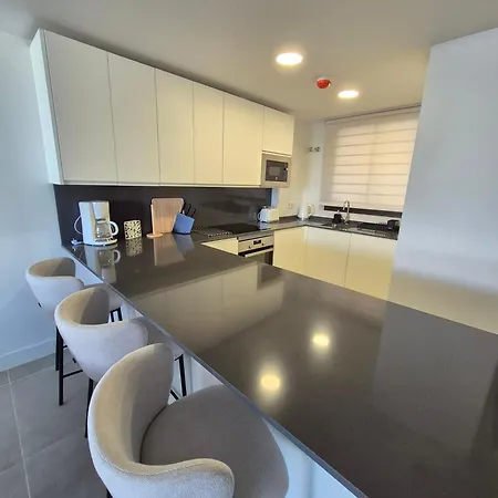 Апартаменты Happy Travel Daphne Higueron