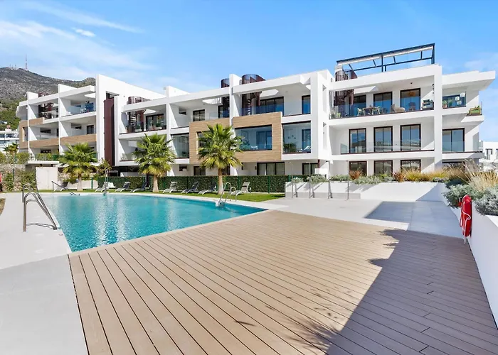 Happy Travel Daphne Higueron * 丰希罗拉