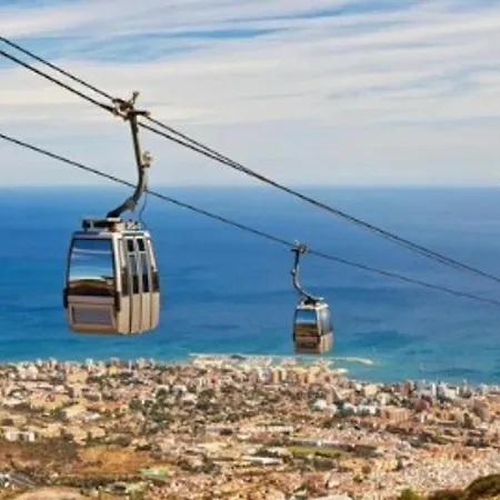 Happy Travel Daphne Higueron * Fuengirola