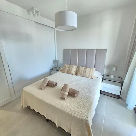 Happy Travel Daphne Higueron Apartment
