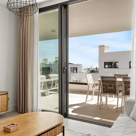 Happy Travel Daphne Higueron Apartment *