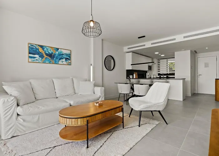 Happy Travel Daphne Higueron Apartment *