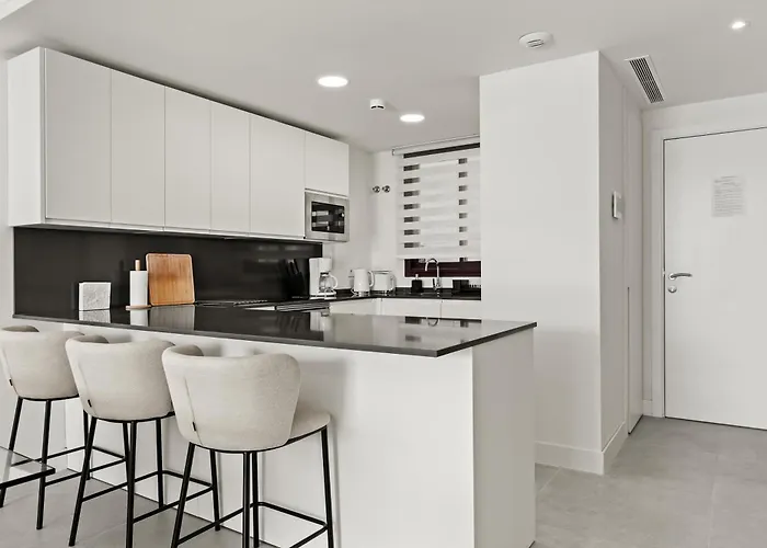 Happy Travel Daphne Higueron Apartment