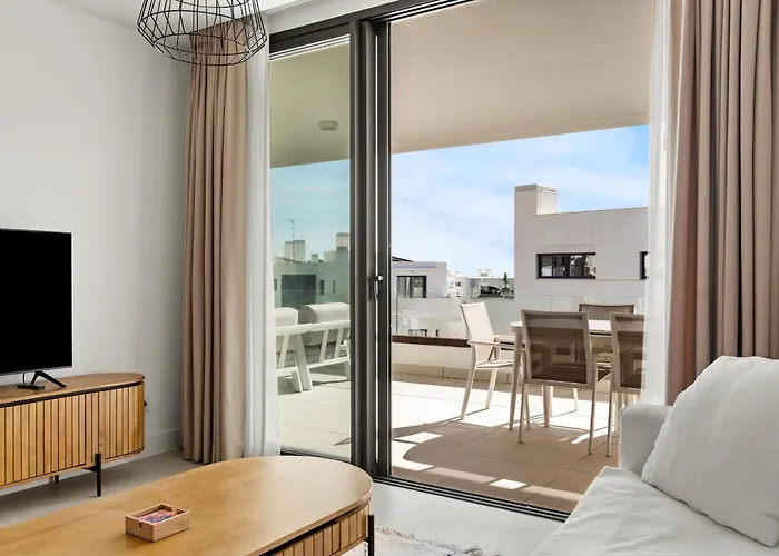 Happy Travel Daphne Higueron Apartment *