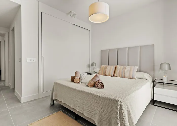 Happy Travel Daphne Higueron Apartment