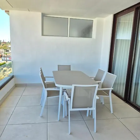 Happy Travel Daphne Higueron * Fuengirola