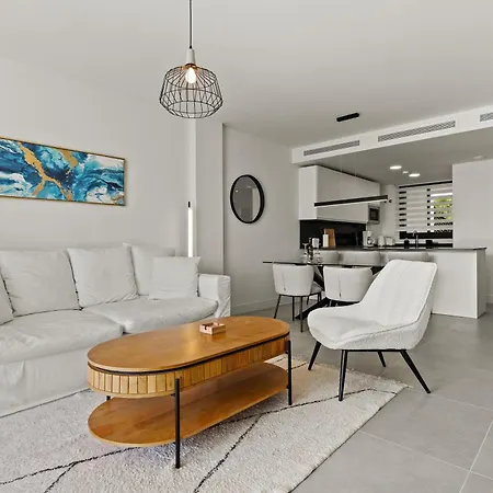 Happy Travel Daphne Higueron Apartmán *